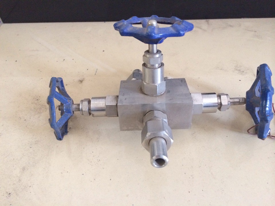 循環采樣一體閥